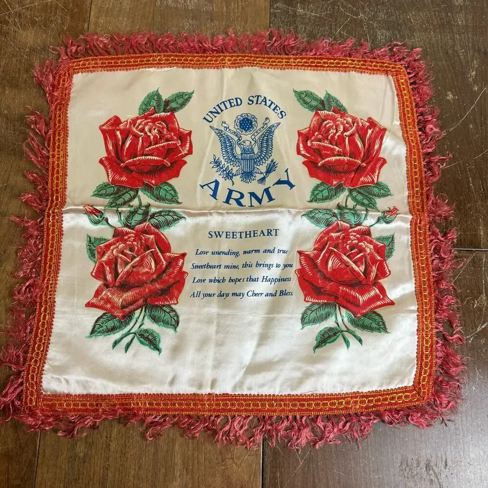 Vintage WWII World War 2 U.S. Army‎ Sweetheart Satin pillow case Souvenir